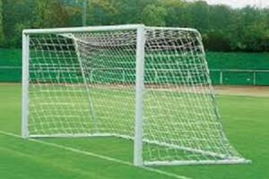 Сетка для футбольных ворот (нить 5 миллиметров, 5Х2Х(1Х1,5) ячейка 100Х100) - fgospostavki.ru - Уссурийск