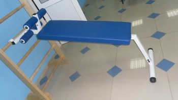 Скамья для пресса навесная на шведскую стенку - fgospostavki.ru - Уссурийск